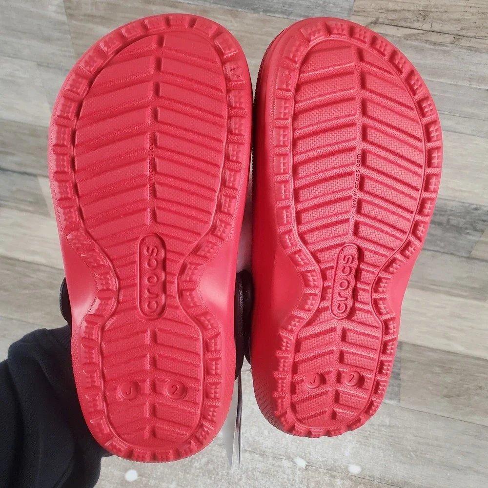 Crocs Classic Lined Santa Kids Clog Sz 2 J2 Red Rubber Slip-On Slingback Shoes